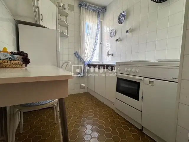 Kitchen of Flat for sale in Madrid  with Parquet flooring and Terrace