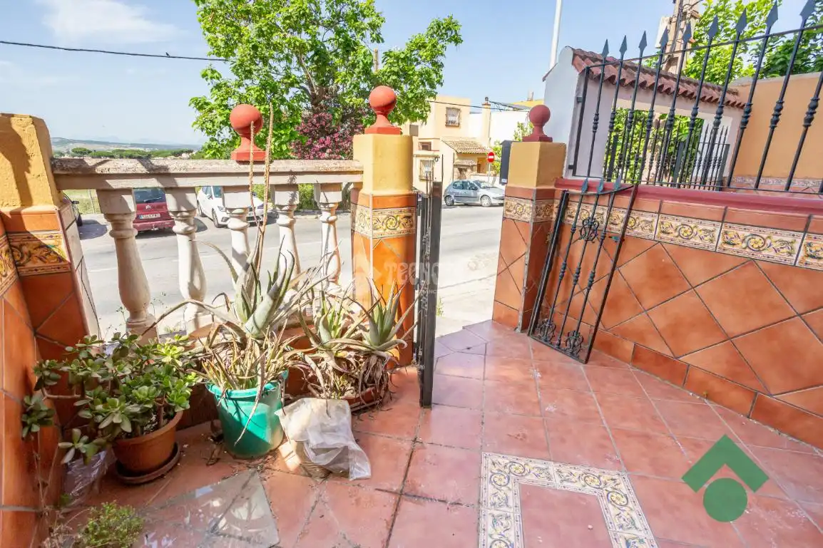 Terrassa de Casa adosada en venda en Algeciras amb Terrassa