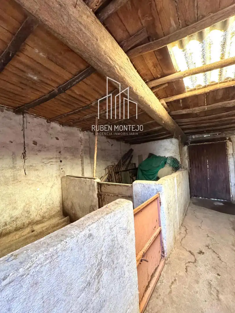 Local en venta en Gomecello con Terraza