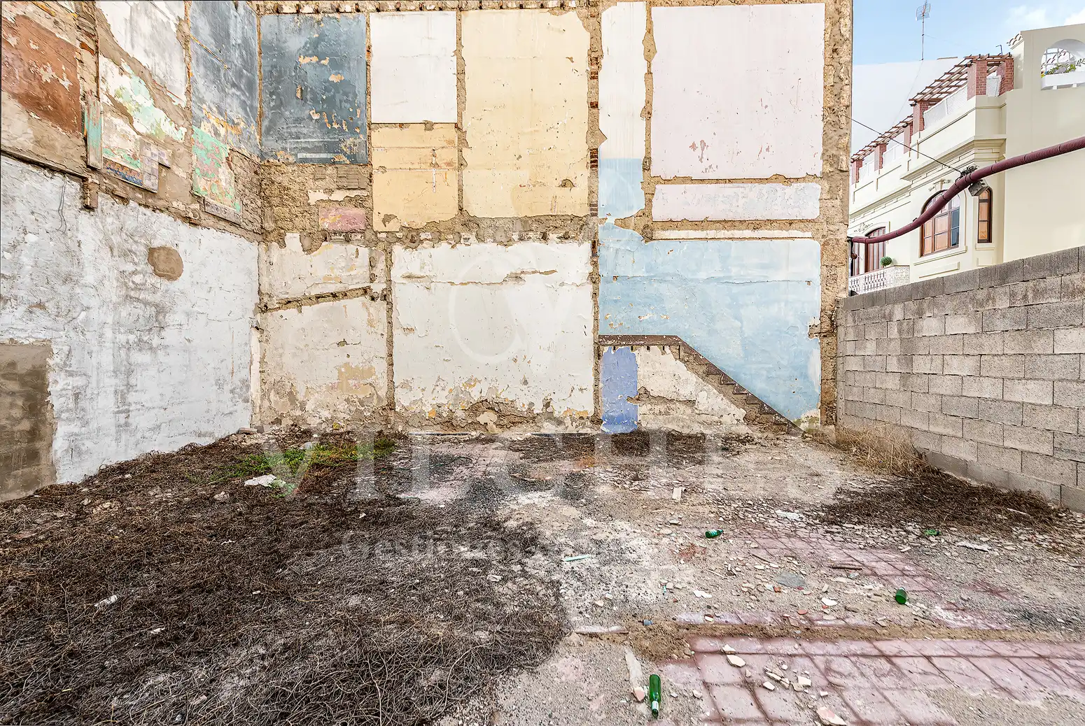 Vista exterior de Casa adosada en venta en Las Palmas de Gran Canaria con Terraza y Balcón