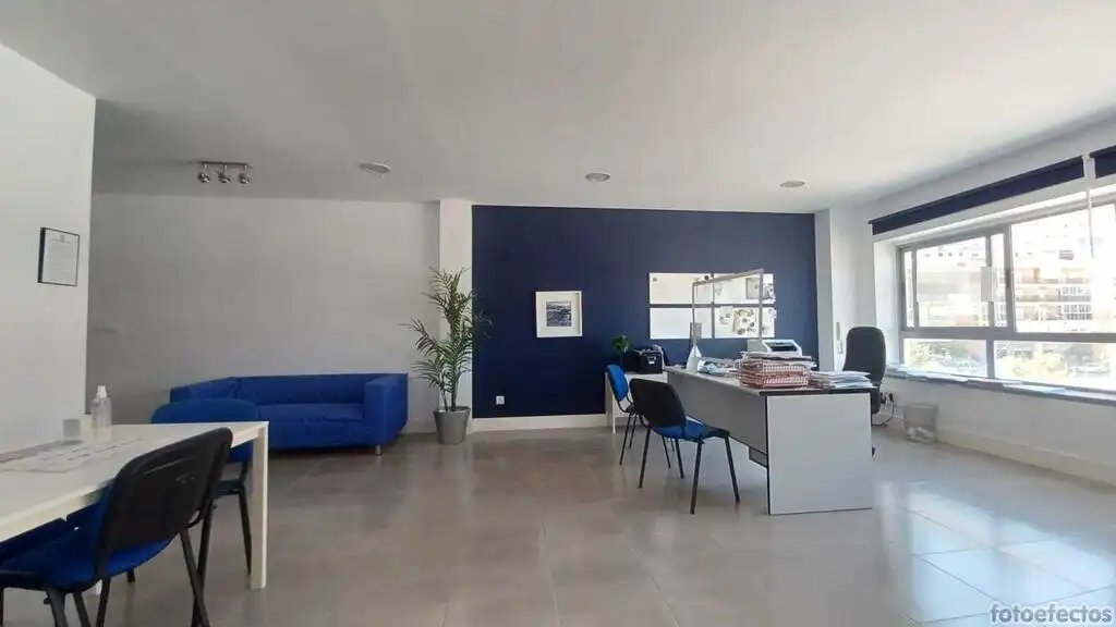 Oficina en venda en Loja