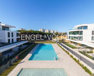 Piscina de Apartament en venda en El Puerto de Santa María amb Aire condicionat, Calefacció i Jardí privat