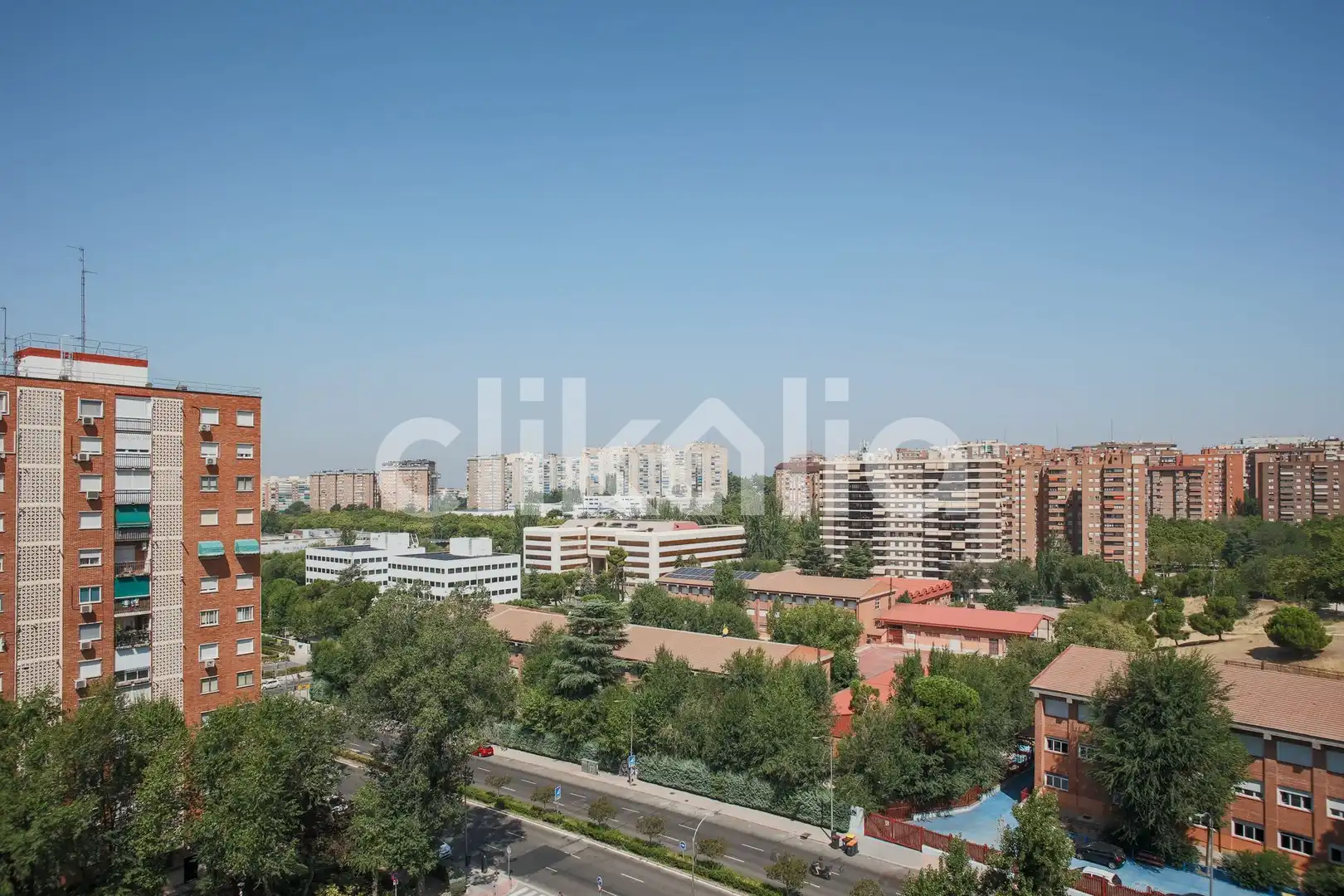 Dormitori de Pis en venda en Madrid amb Aire condicionat, Calefacció i Jardí privat