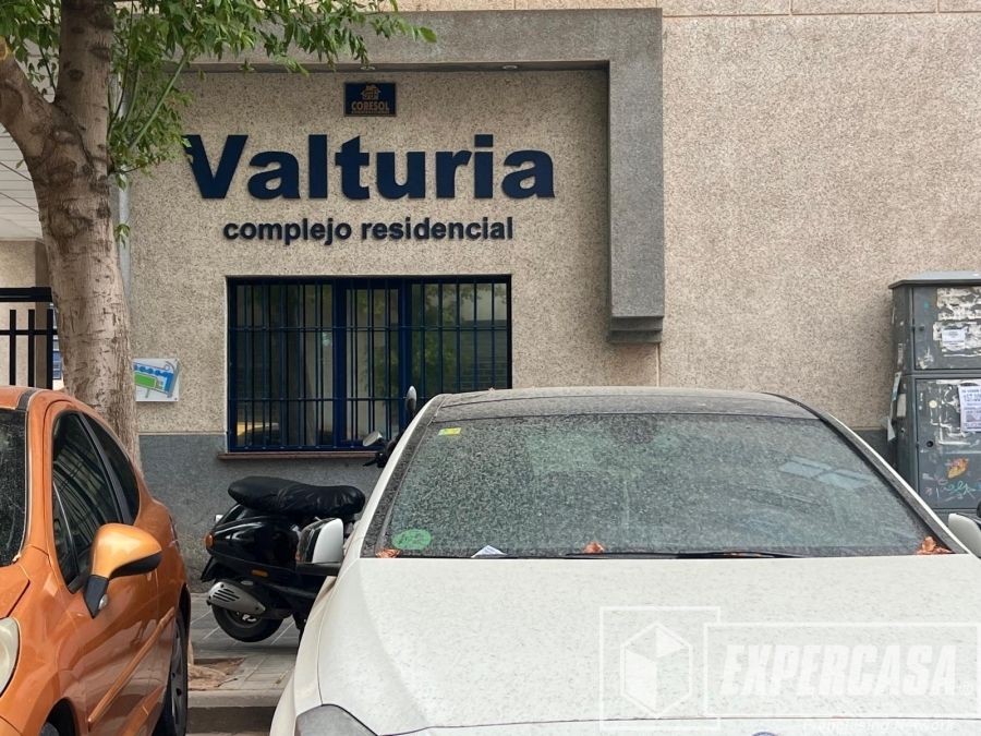 Exterior view of Flat to rent in  Valencia Capital  with Air Conditioner, Heating and Terrace