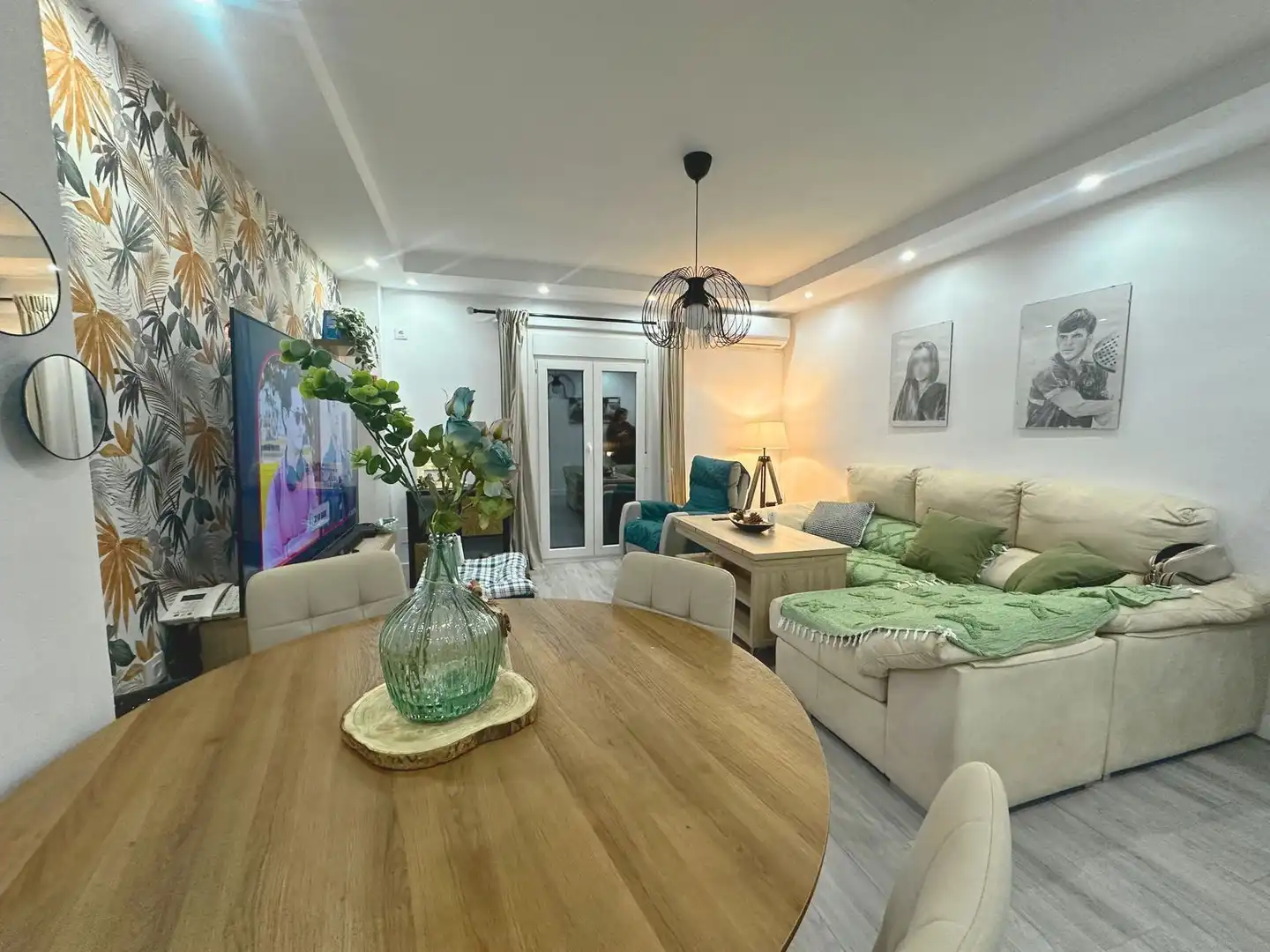 Sala d'estar de Pis en venda en El Puerto de Santa María amb Aire condicionat