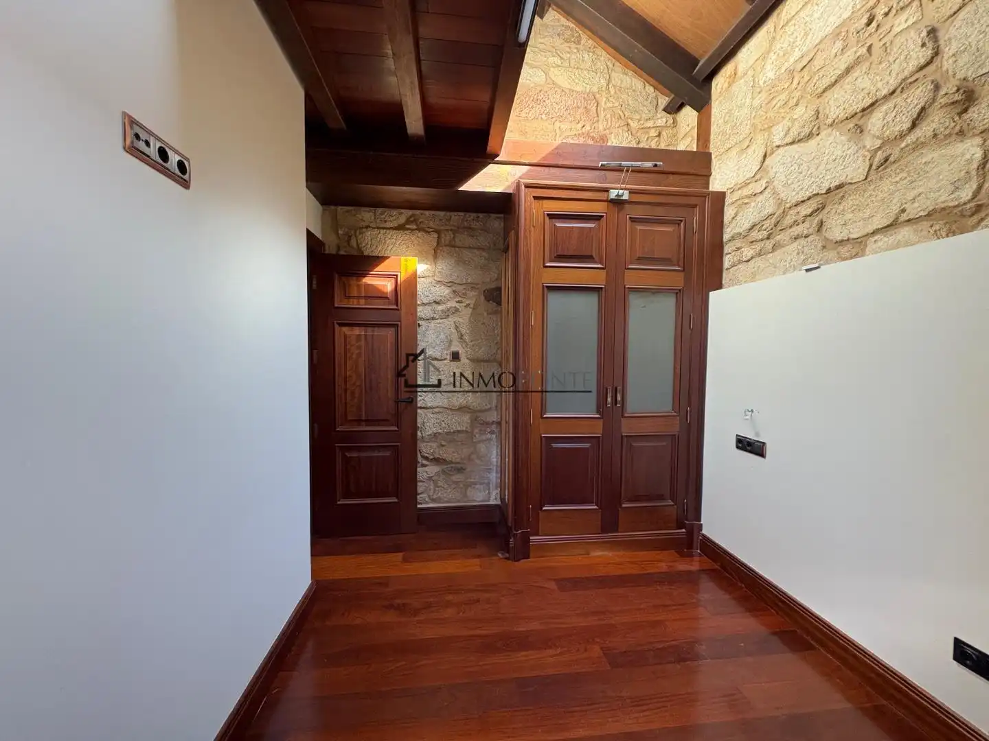 Casa o xalet en venda en Pontevedra Capital  amb Jardí privat