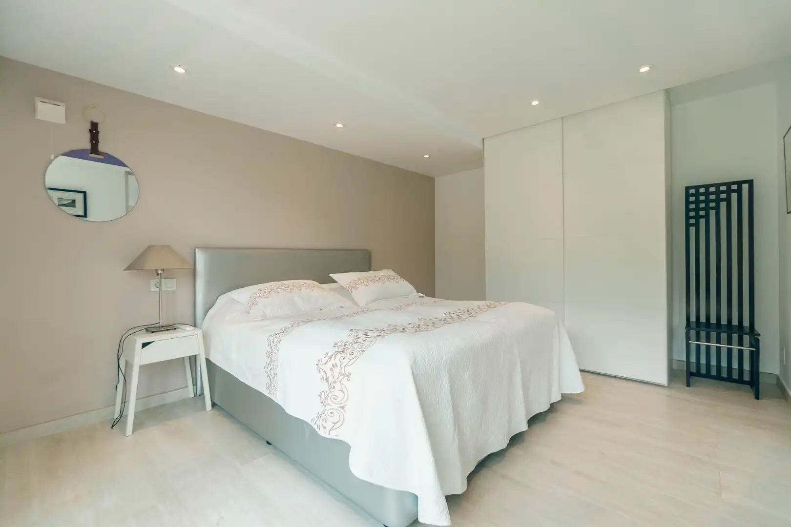 Habitación de Casa o chalet en venta en L'Alfàs del Pi con Terraza y Piscina