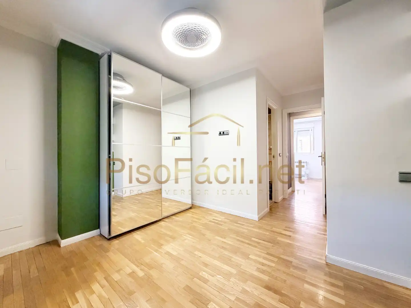Bedroom of Flat for sale in Valdemoro  with Heating, Parquet flooring and Storage room