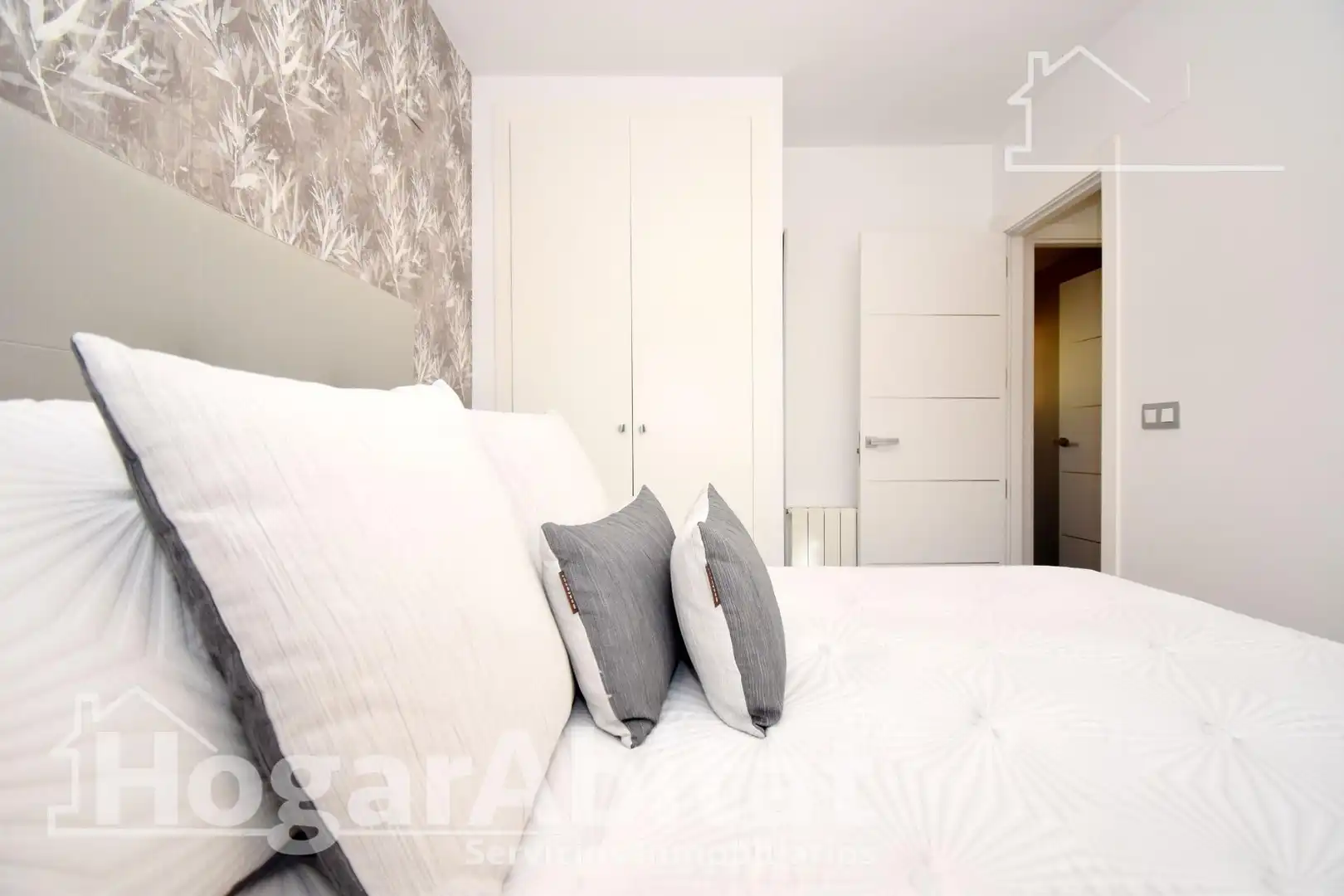 Habitación de Ático en venta en Castellón de la Plana / Castelló de la Plana con Aire acondicionado, Calefacción y Terraza