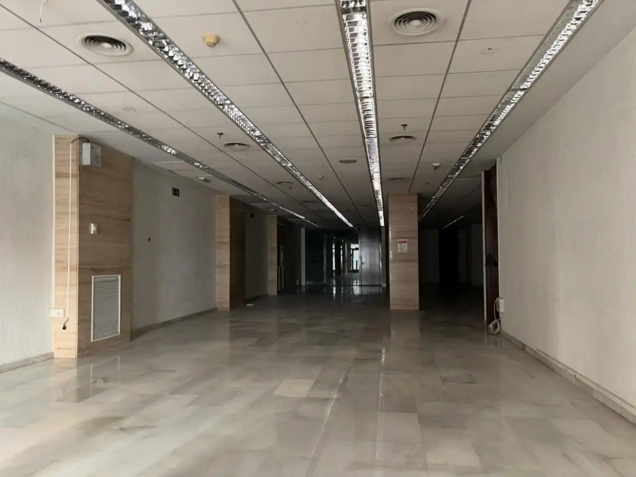 Local comercial en venda a España 13, imagen 4