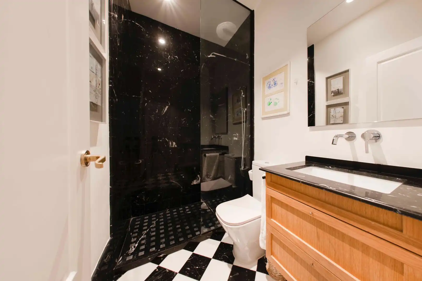 Baño de Piso en venta en Madrid con Aire acondicionado, Calefacción y Parquet