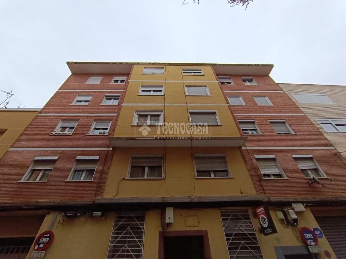 Exterior view of Flat for sale in  Zaragoza Capital  with Heating