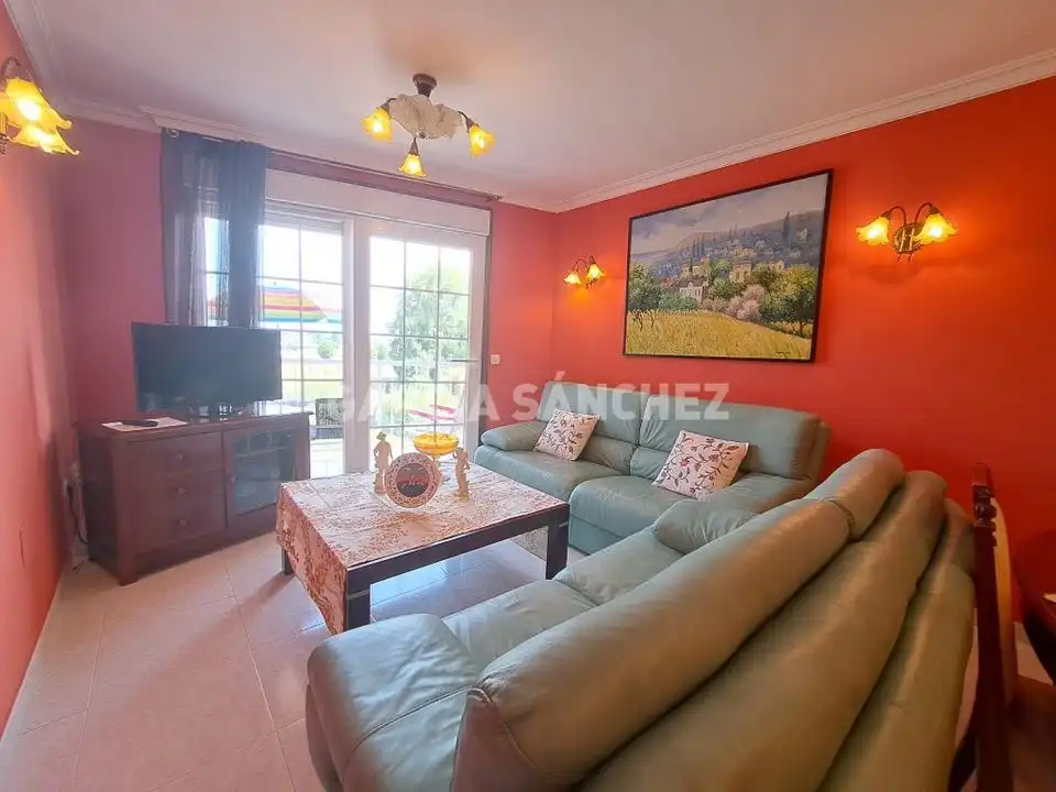 Wohnzimmer von Wohnungen zum Verkauf in Boiro mit Möbliert