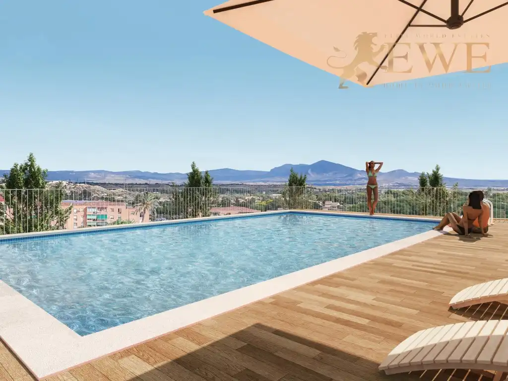 Piscina de Apartamento en venta en Alicante / Alacant