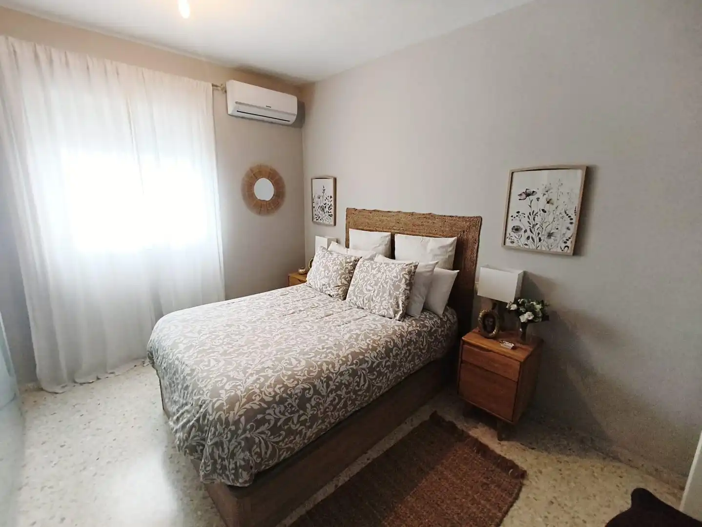 Bedroom of Flat for sale in Sevilla  with Air Conditioner and Storage room