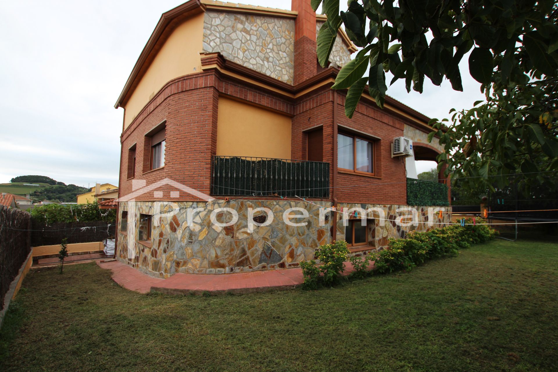 Vista exterior de Casa o chalet en venta en Cànoves I Samalús con Calefacción, Jardín privado y Terraza