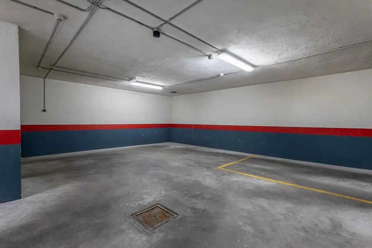 Parking of Duplexes for sale in Granada  with Air Conditioner, Heating and Terrace