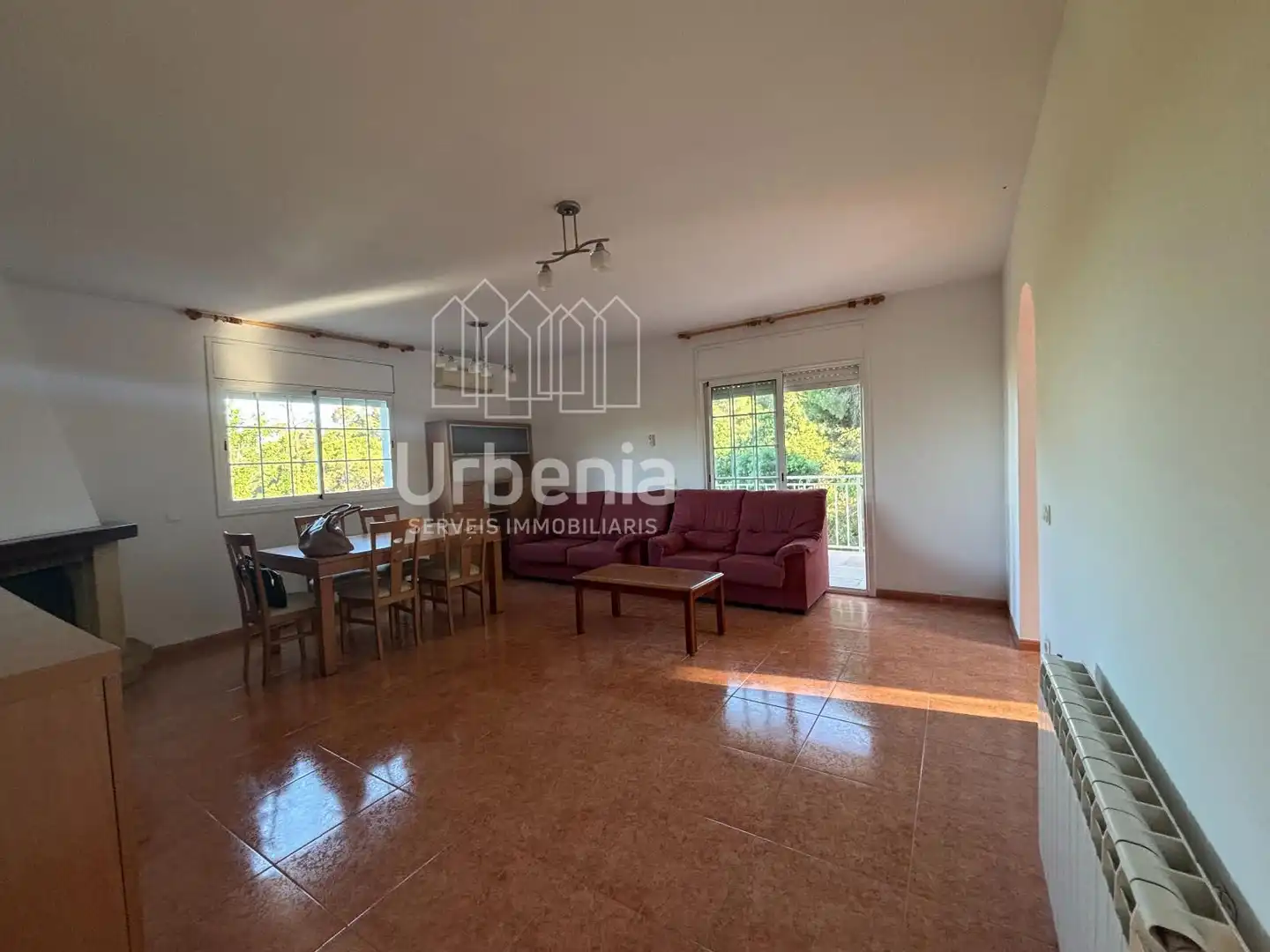 Vista exterior de Casa o xalet en venda en Tordera amb Calefacció, Terrassa i Moblat