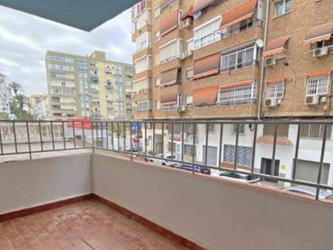 Others with lift for sale in Costa de la Carihuela