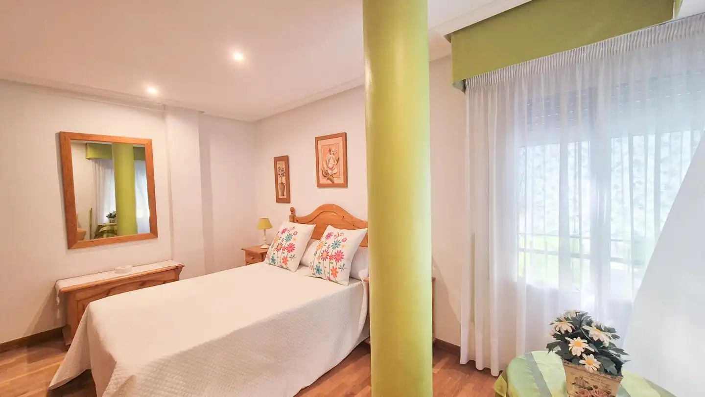 Flat for rent in Plaza Crevillente - Antiguos Juzgados - El Asilo