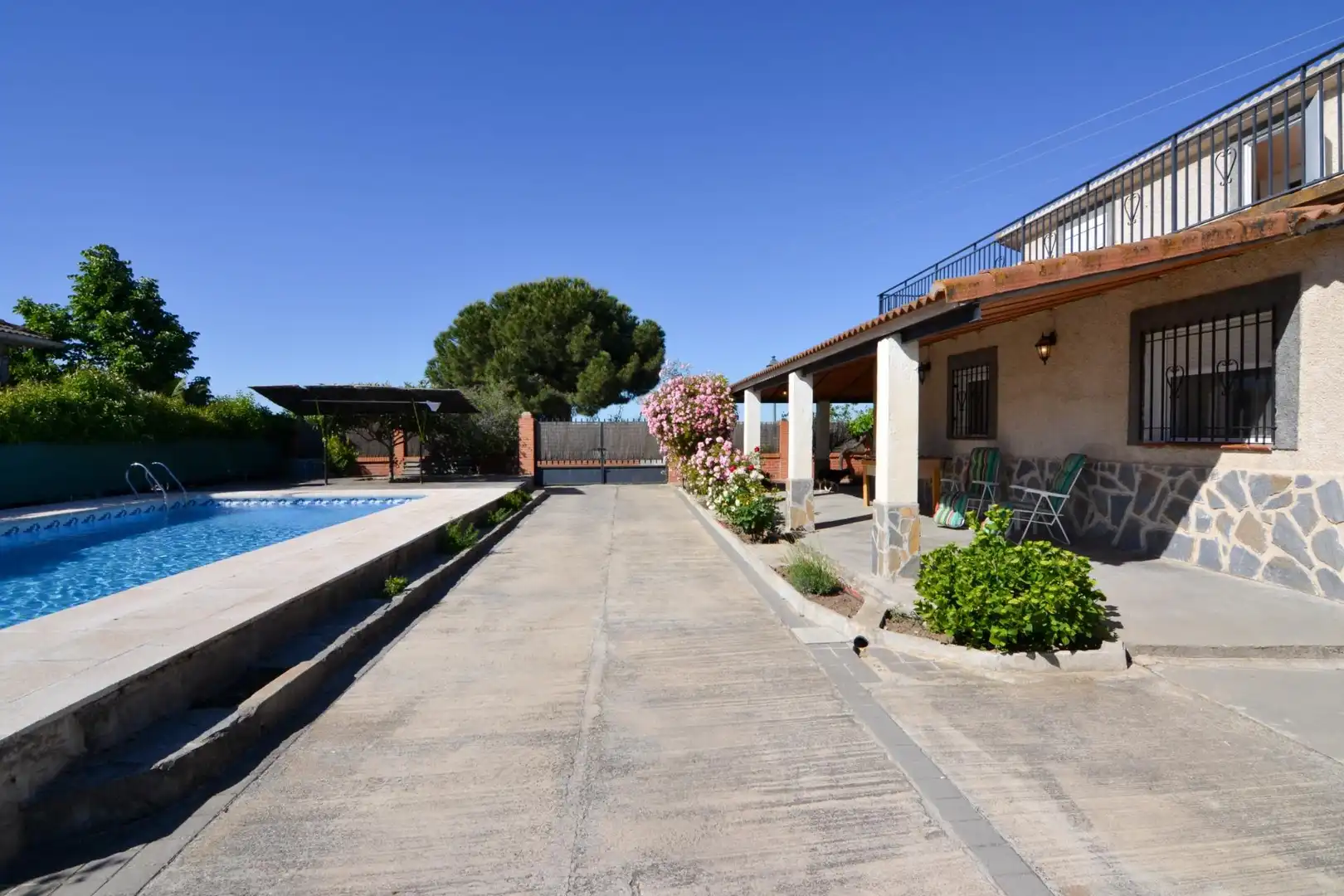 Jardí de Casa o xalet en venda en Casarrubios del Monte amb Calefacció, Jardí privat i Terrassa