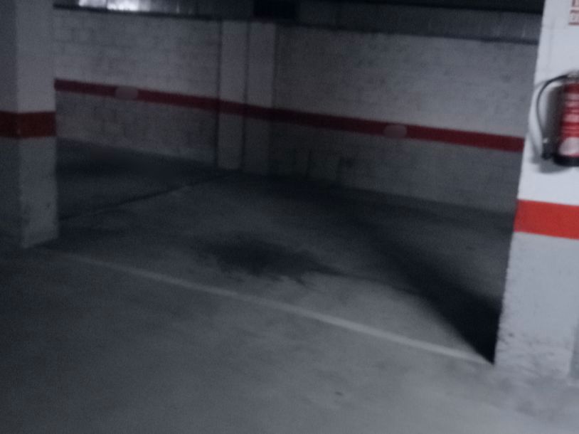 Parkplatz von Garage zur Miete in Valls