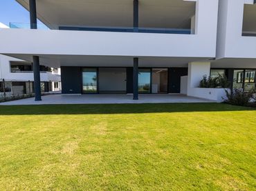 Pis amb piscina en venda a Calle Green