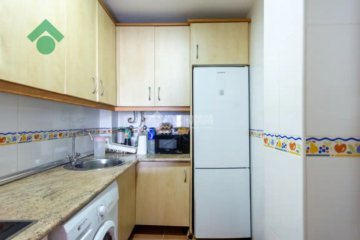Cuina de Dúplex en venda en Almuñécar amb Aire condicionat i Terrassa