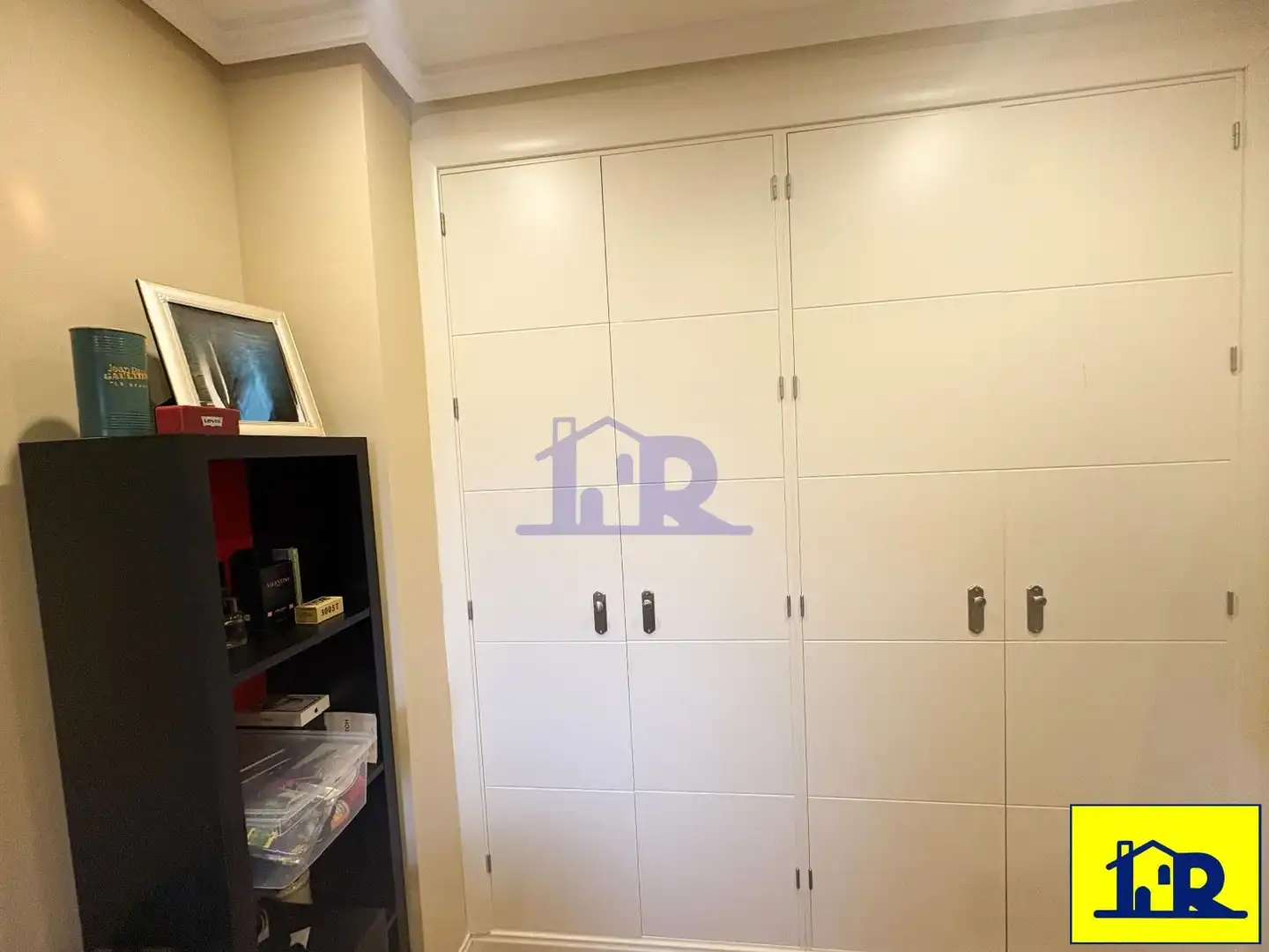Detached homes for sale in Cuenca  with Air Conditioner, Heating and Swimming Pool