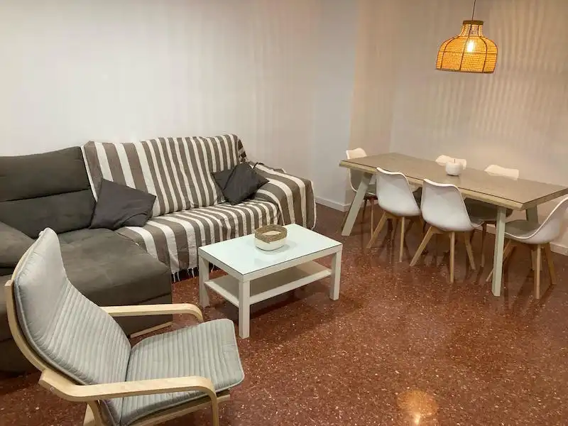 Sala de estar de Piso de alquiler en Vélez-Málaga con Aire acondicionado, Calefacción y Amueblado