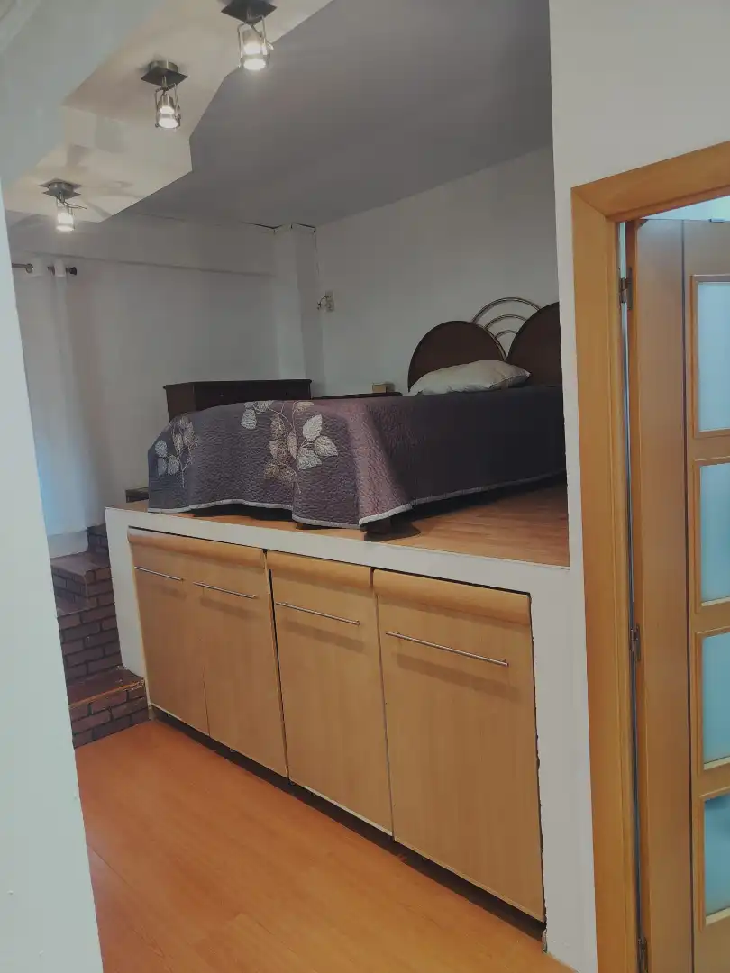 Dormitori de Apartament de lloguer en Zaragoza amb Calefacció, Parquet i Moblat