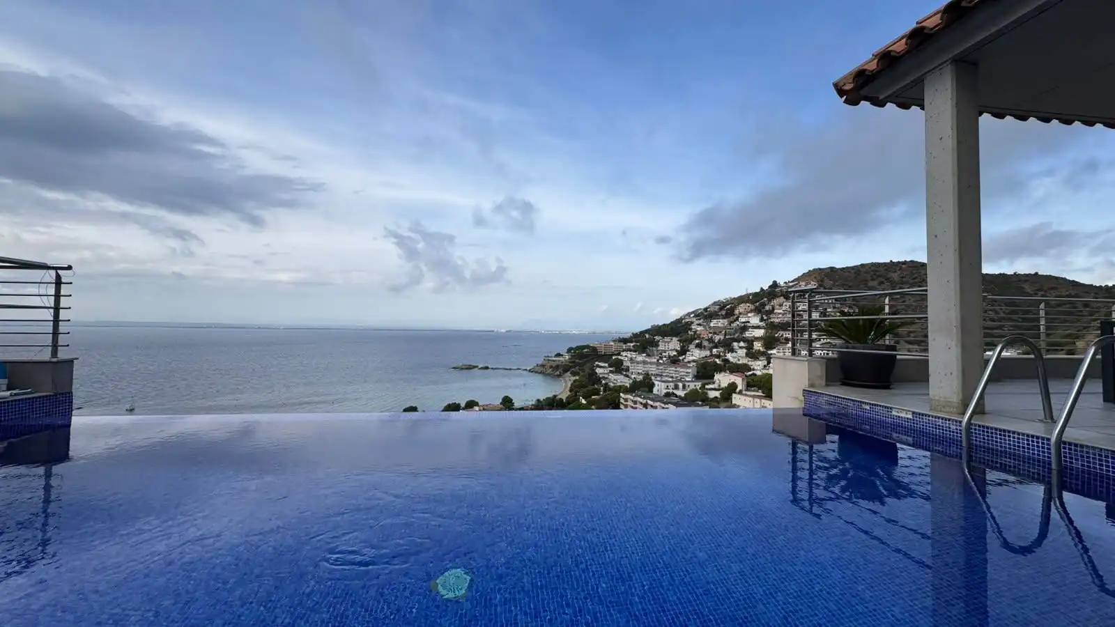 Swimming pool of Houses for sale in Almadrava - Canyelles - Puig-Rom