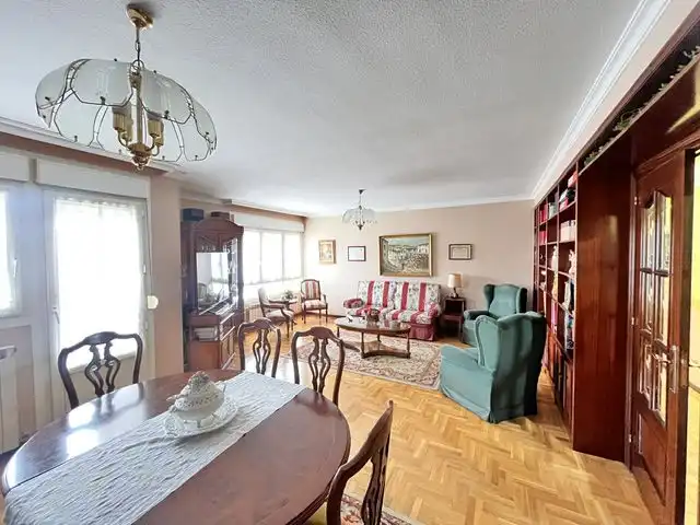 Wohnzimmer von Wohnung zum Verkauf in Gijón  mit Heizung, Parkett und Terrasse