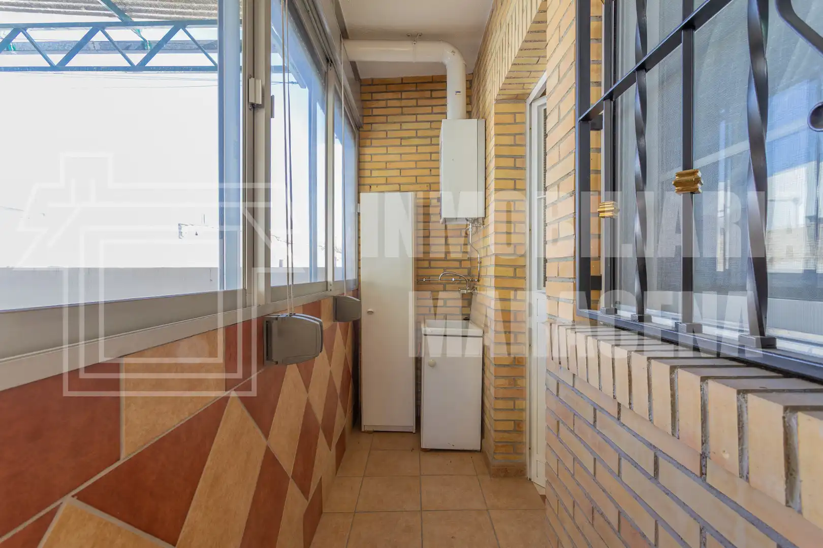 Balcony of Houses for sale in Granada  with Air Conditioner, Terrace and Oven