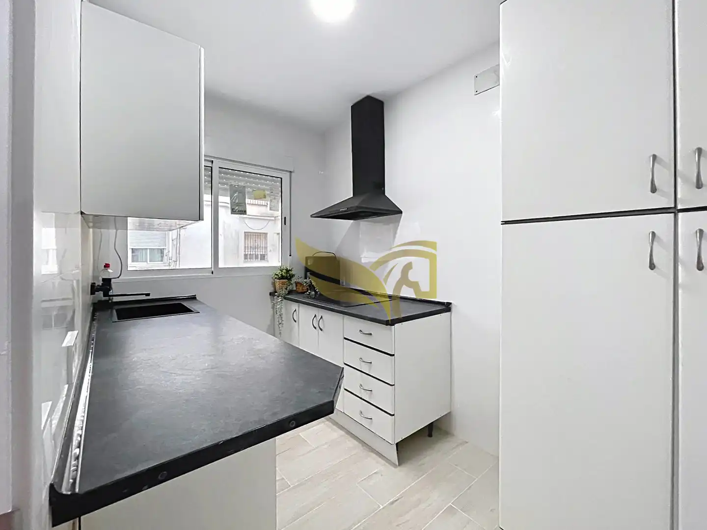 Küche von Wohnung zum Verkauf in Sevilla mit Heizung und Möbliert