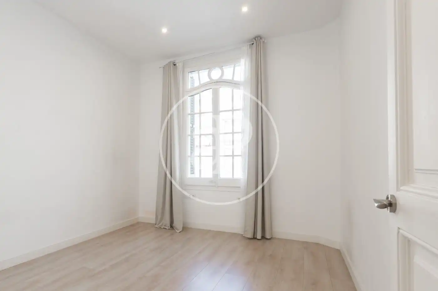 Flat with terrace to rent in C/ de Provença, imagen 11