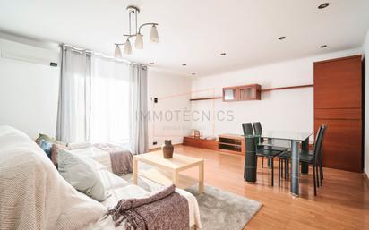 Living room of Flat for sale in Parets del Vallès  with Air Conditioner, Heating and Parquet flooring