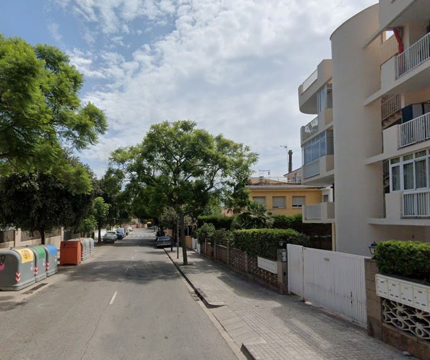 Vista exterior de Planta baixa en venda en Castelldefels