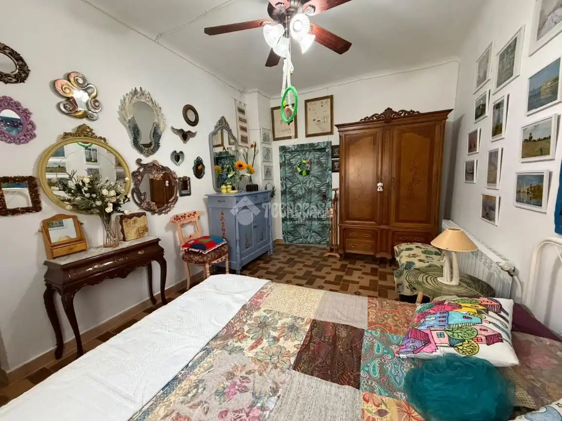Habitación de Casa adosada en venta en Ainzón, Zaragoza