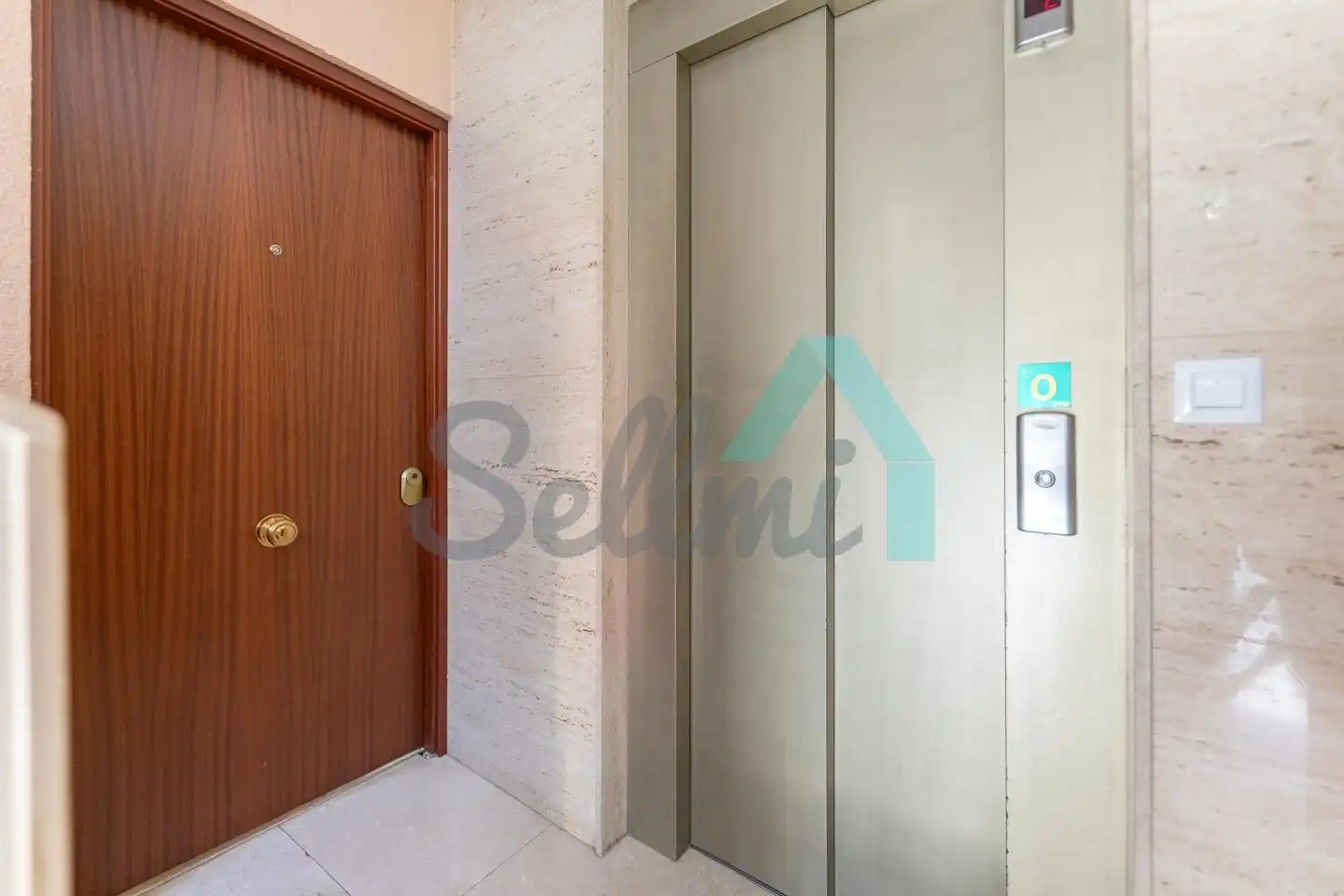 Planta baja para compartir en Oviedo  con Calefacción, Amueblado y Internet