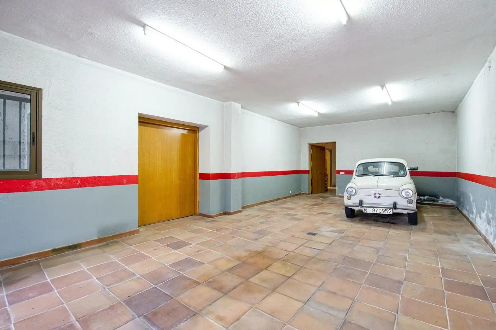 Parking de Casa o chalet en venta en Boadilla del Monte con Calefacción, Jardín privado y Terraza