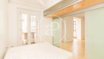 Bedroom of Flat to rent in  Madrid Capital  with Air Conditioner, Heating and Balcony