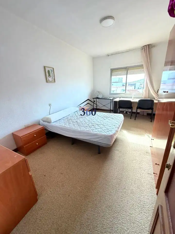 Bedroom of Flat for sale in Cáceres