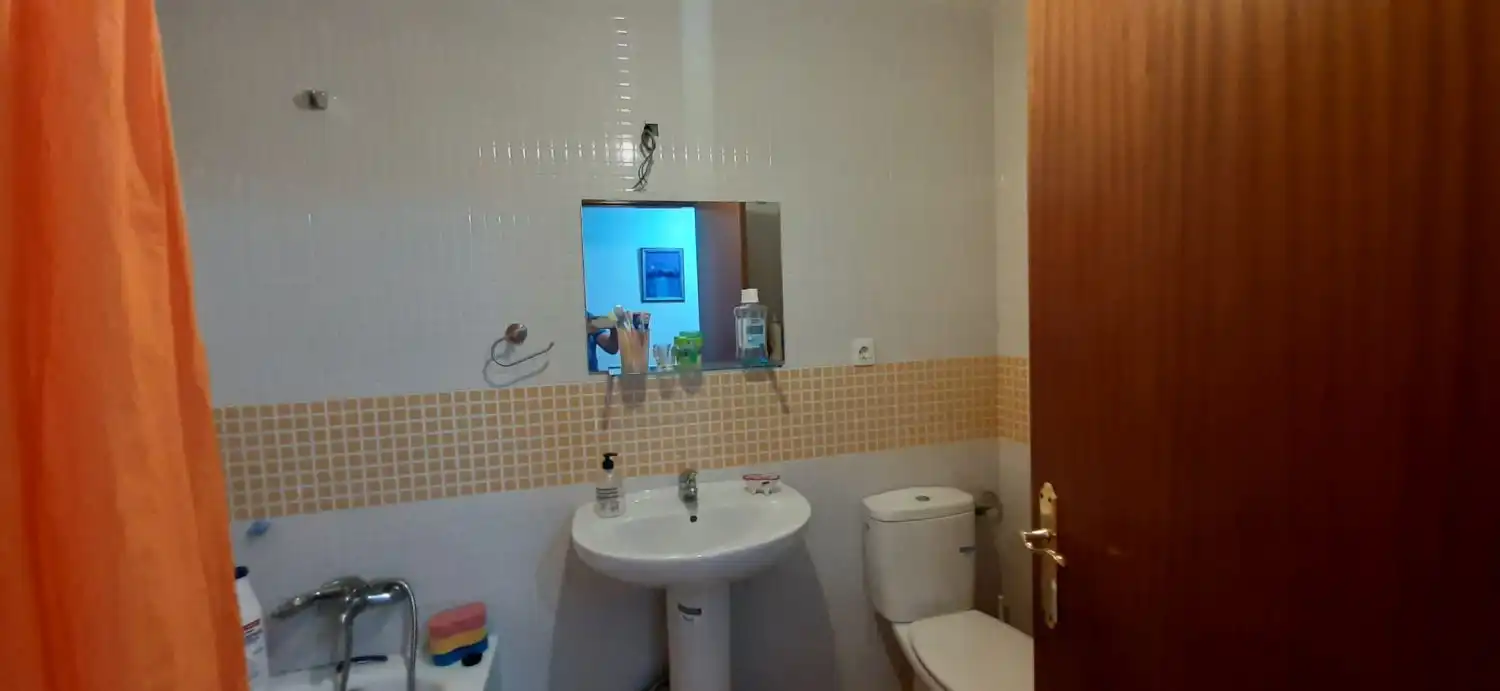 Baño de Piso en venta en Solórzano con Calefacción, Parquet y Trastero