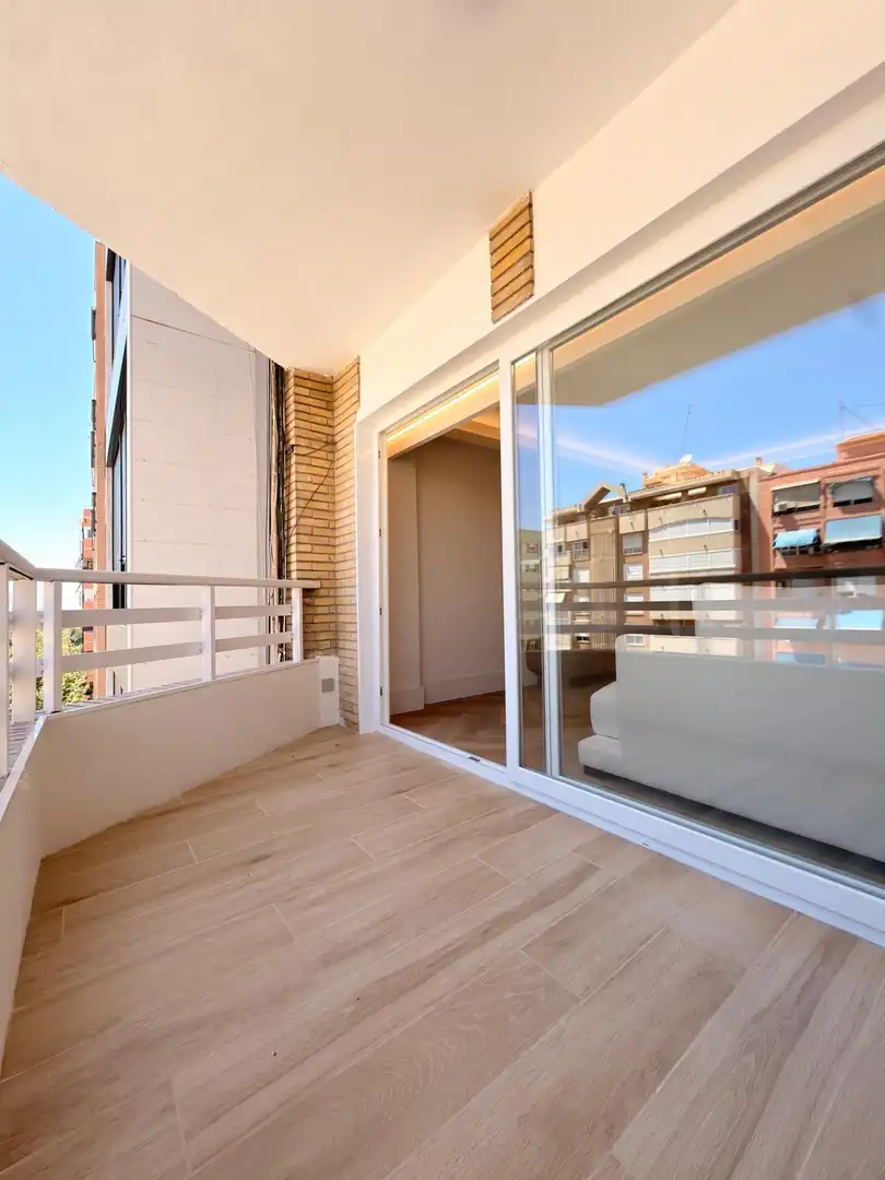 Terrassa de Pis en venda en Alicante / Alacant amb Calefacció, Parquet i Terrassa