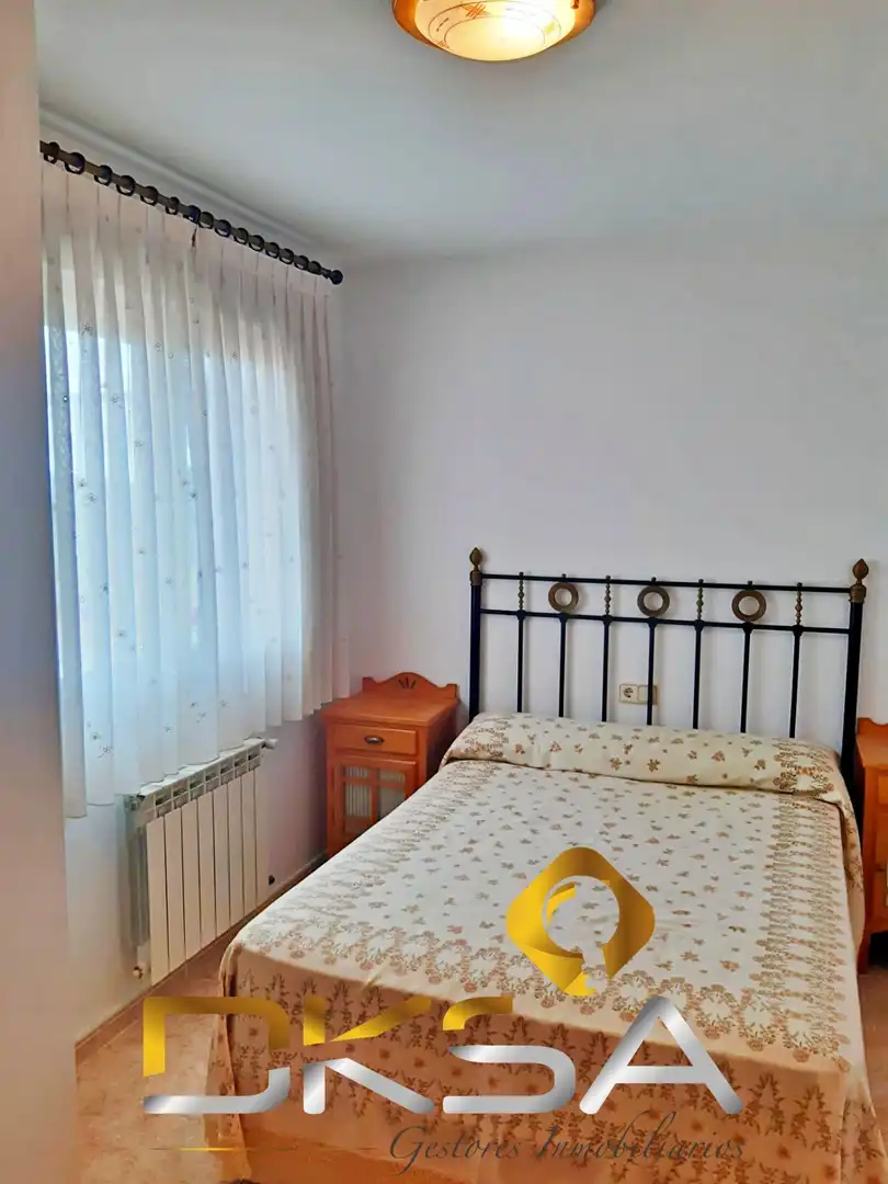 Schlafzimmer von Einfamilien-Reihenhaus zum Verkauf in Alcalà de Xivert mit Möbliert und Balkon