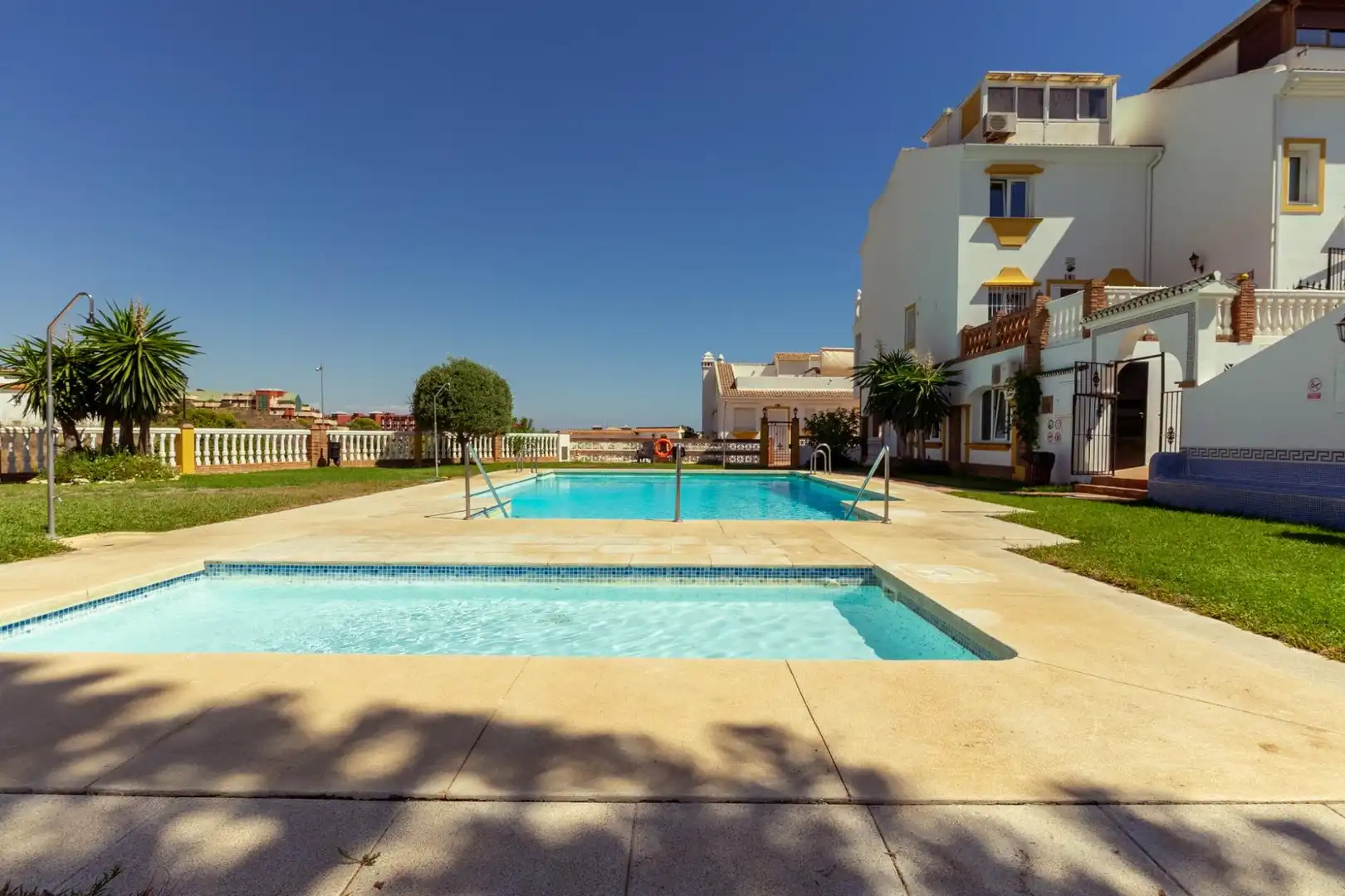 Casa aparellada amb terrassa en venda a Torremuelle, imagen 6