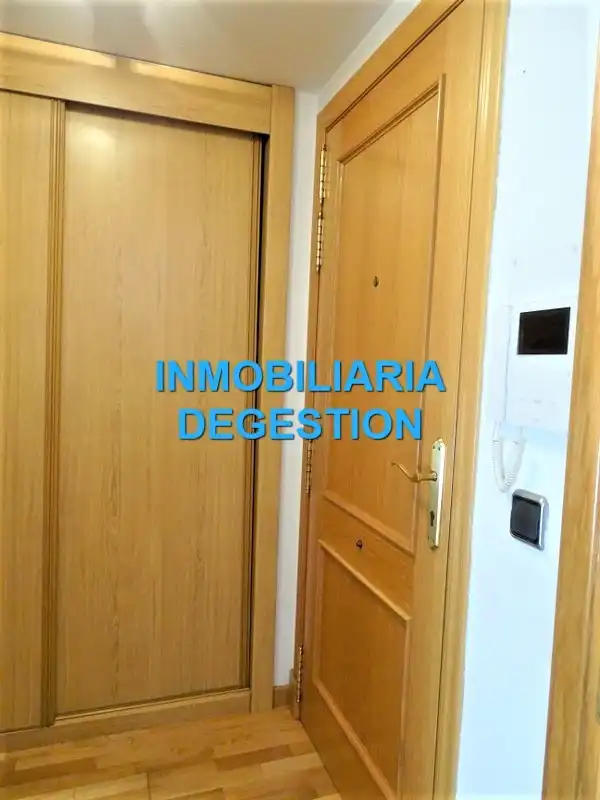 Piso en venta en Linares con Aire acondicionado, Calefacción y Parquet