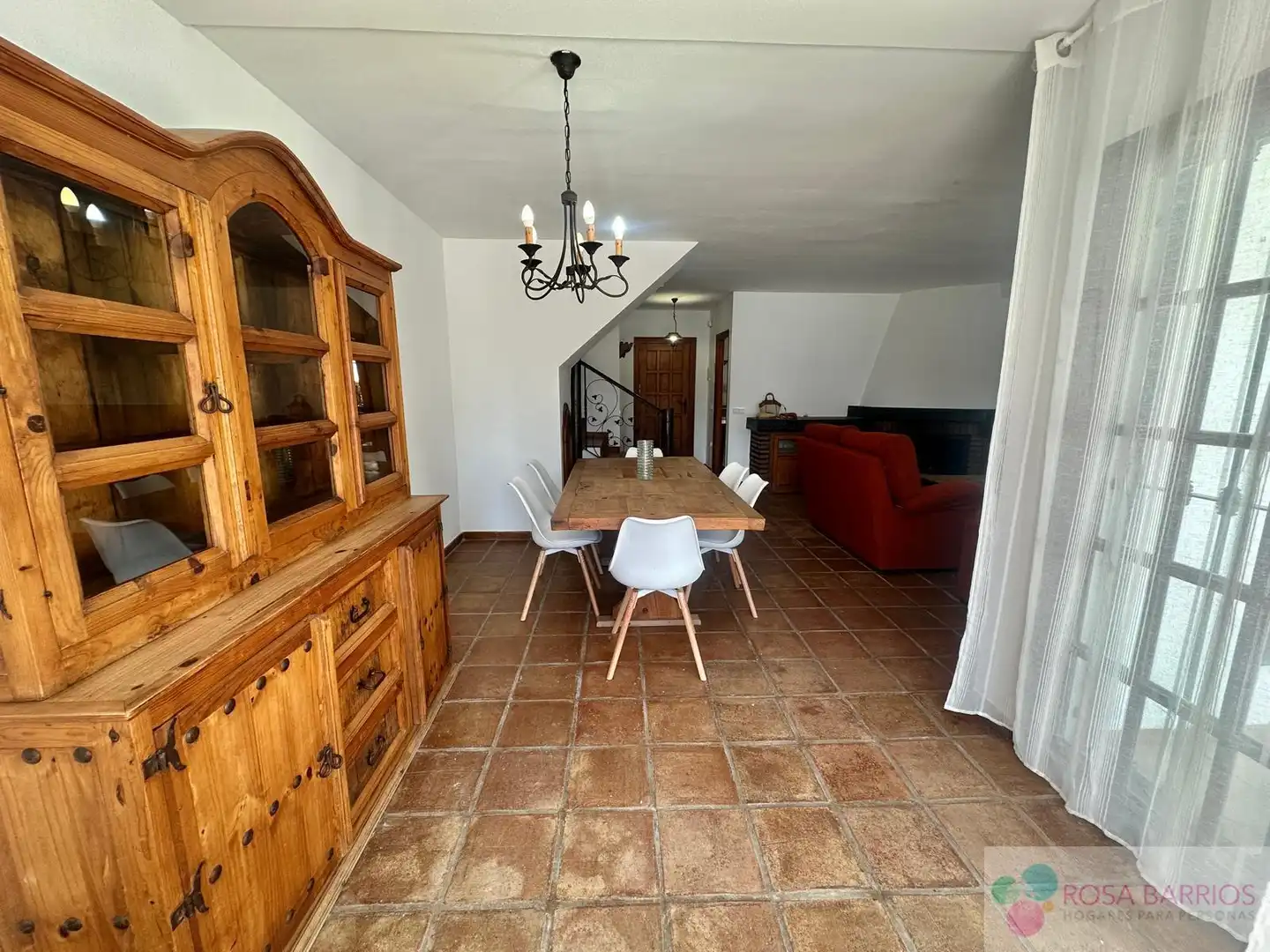 Comedor de Casa adosada de alquiler en Estepona con Terraza y Piscina comunitaria