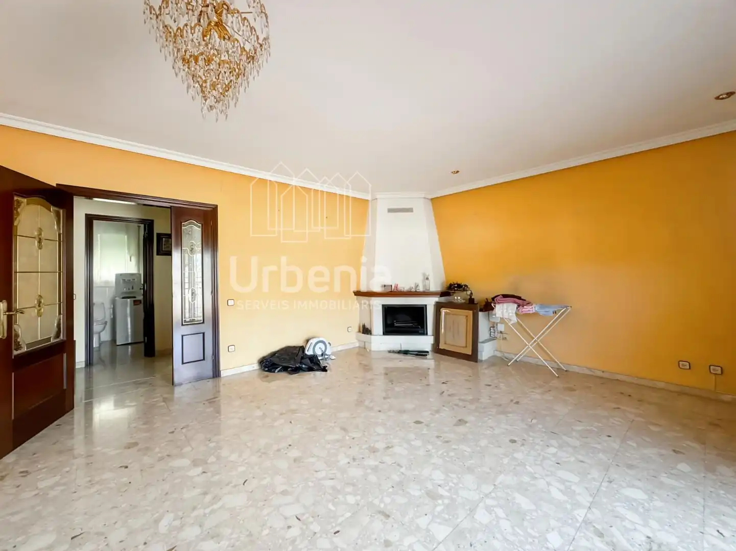 Sala de estar de Casa o chalet en venta en Arenys de Mar con Calefacción, Terraza y Trastero
